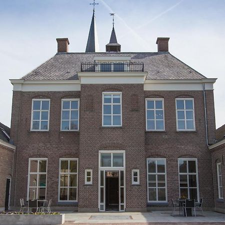 B&B Groepsaccommodatie De Pastorie Lage Mierde Exterior foto