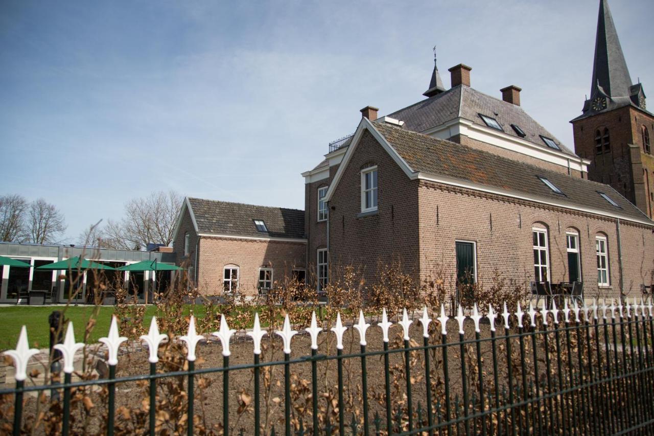 B&B Groepsaccommodatie De Pastorie Lage Mierde Exterior foto